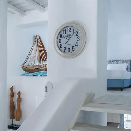 Deluxe Paros Grand 4 Bedrooms Wonderful Sea View 克里希阿克提