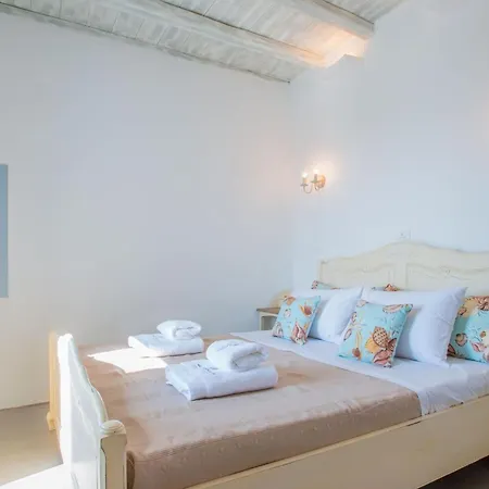 别墅 Deluxe Paros Grand 4 Bedrooms Wonderful Sea View 克里希阿克提